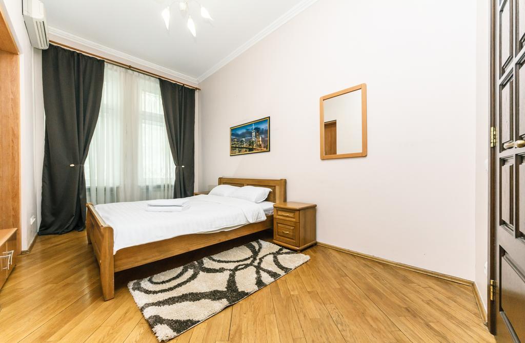 Apartament On Independence Square Kiew Exterior foto