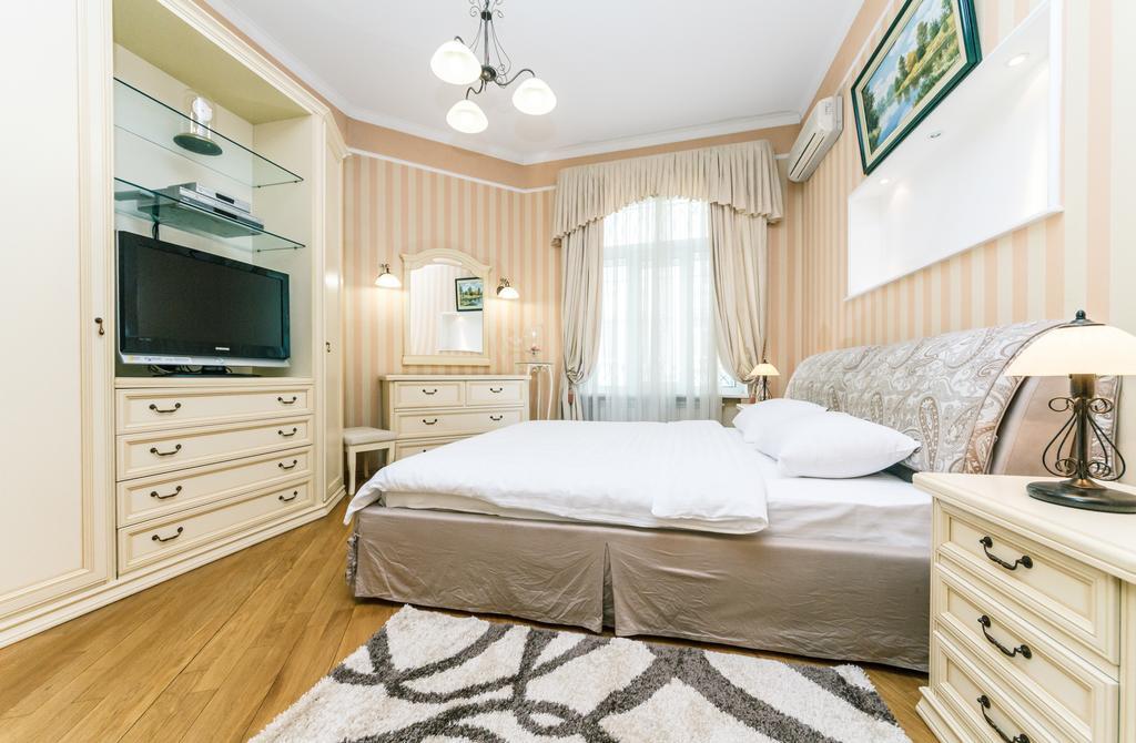 Apartament On Independence Square Kiew Exterior foto