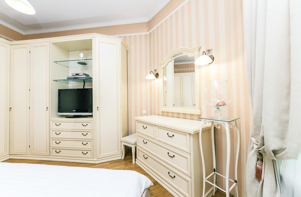 Apartament On Independence Square Kiew Exterior foto