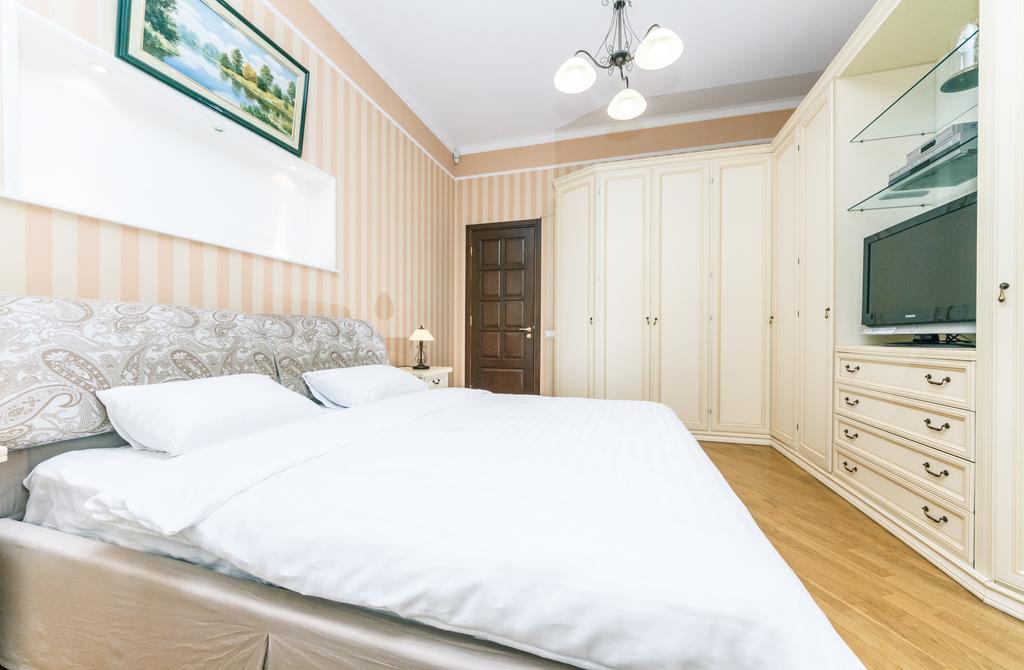 Apartament On Independence Square Kiew Exterior foto